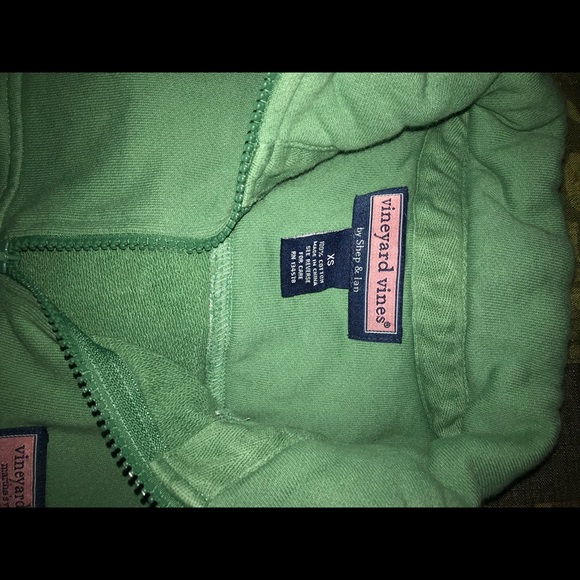 Vineyard Vines Sweater - Picture 6 of 7